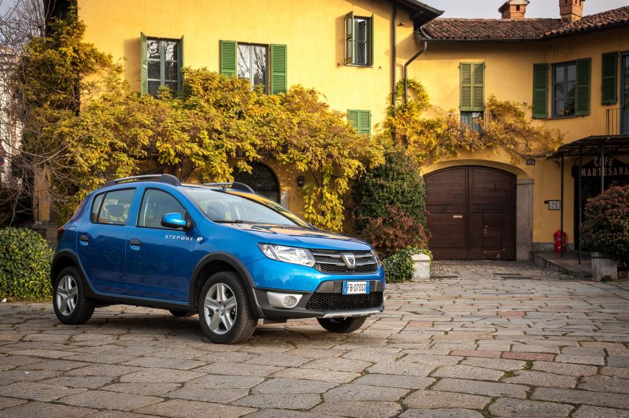  Dacia Sandero Stepway 2012 года  (фото 10 из 52)